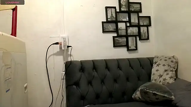 MirandaLatinaLovely's cam snapshot