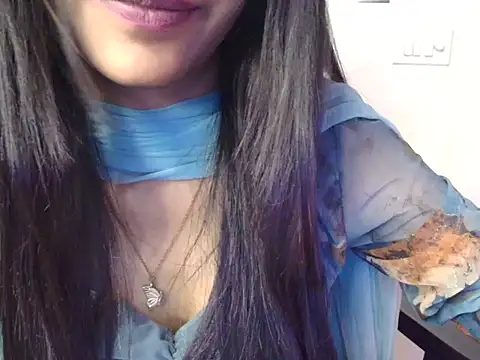 CUTE_princess_143's cam snapshot