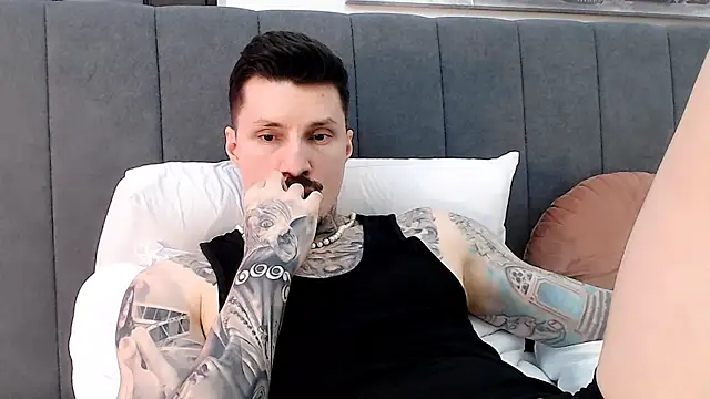 tyago_doll's cam snapshot