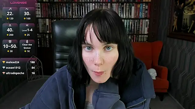 DoseOfDaisy's cam snapshot