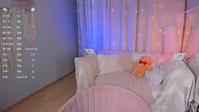 LilLisa live sex cam