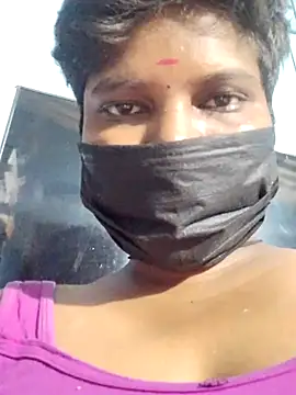 divyatamil143's cam snapshot