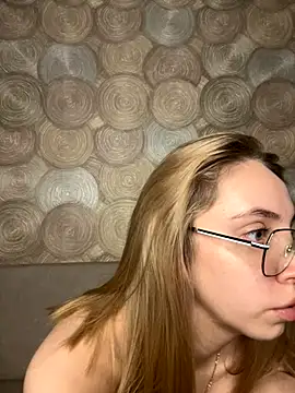 Kitty_Katrine's cam snapshot