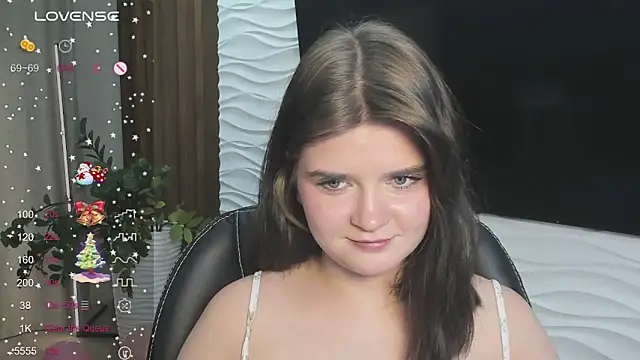 LanaTreades's cam snapshot