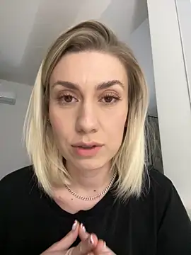 clara_k's cam snapshot