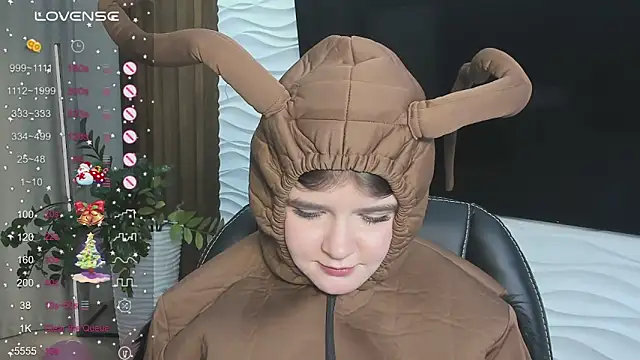 LanaTreades's cam snapshot