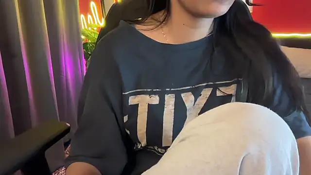 thywyldst69 live sex cam