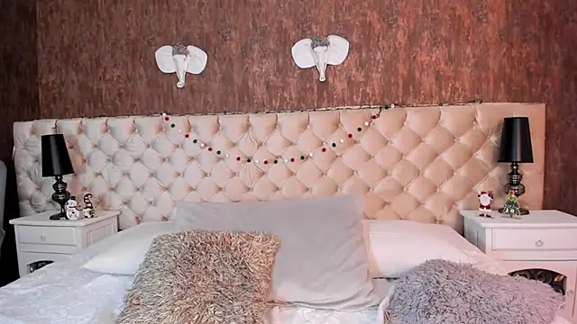 MiiaSanttos's cam snapshot