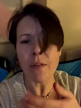 CUMFOREVERY1nTitTiES2's cam snapshot