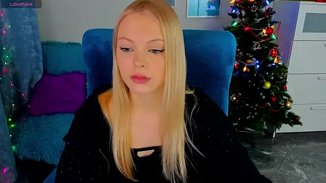 KatherineePierce's cam snapshot