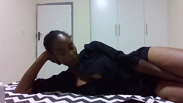 sweets_80's cam snapshot