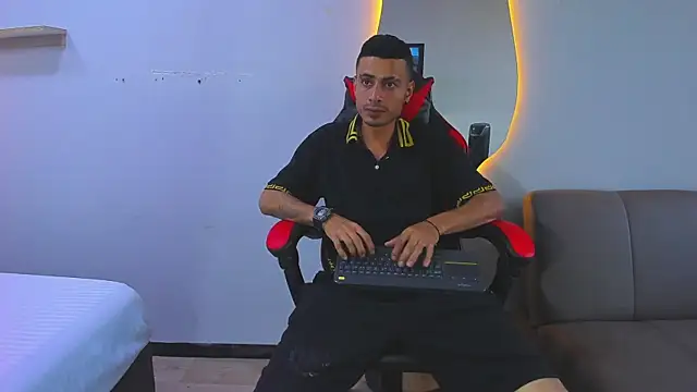 MatthewCullen's cam snapshot