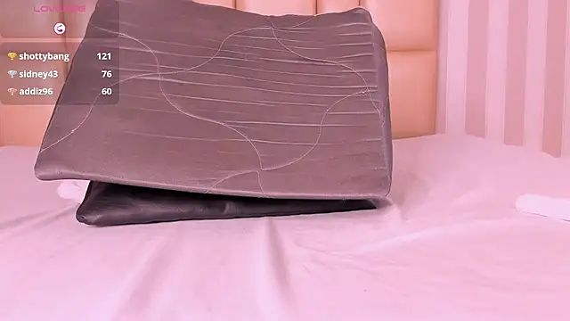 DarkHoneyy's cam snapshot