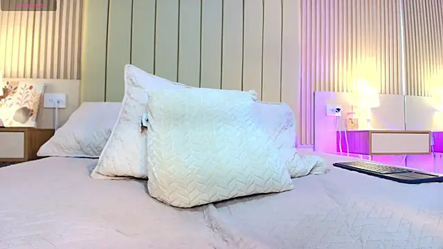 alessia_moon1's cam snapshot