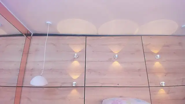 martina_touss's cam snapshot