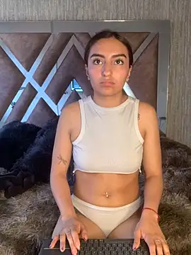 ZoeJohnson_Pink's cam snapshot