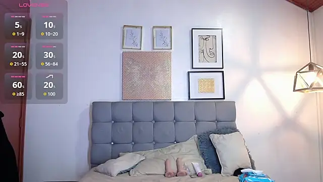 _naomi_s's cam snapshot