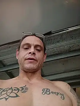 Buffshagswell live sex cam