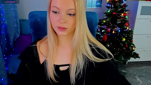 KatherineePierce's cam snapshot