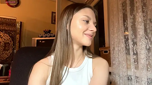 EnergeticMona's cam snapshot