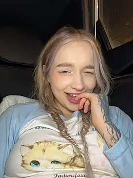 -teenytiny-'s cam snapshot