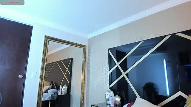 loraineblake's cam snapshot