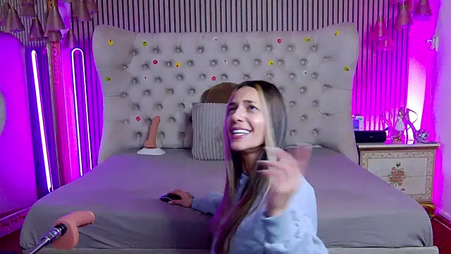 PlayfulShow live sex cam