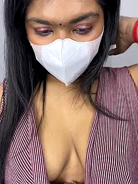 -------Tamil_Moli-------'s cam snapshot