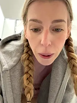 kira_mia's cam snapshot