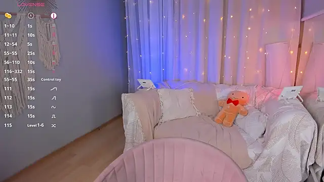 LilLisa live sex cam