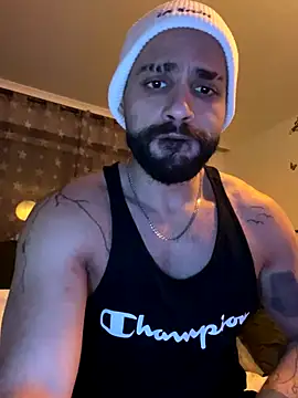 1Richrichard1's cam snapshot