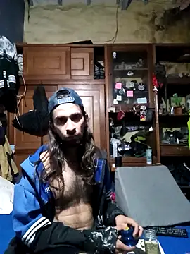 hairy_mannn's cam snapshot