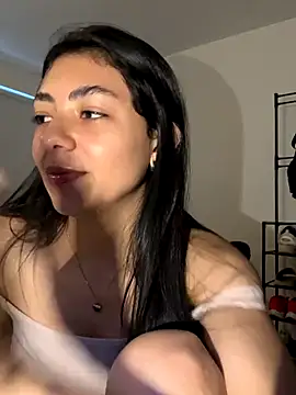 Liissa_cute_ live sex cam