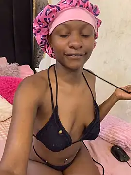 LonelyQueenxx25 live sex cam