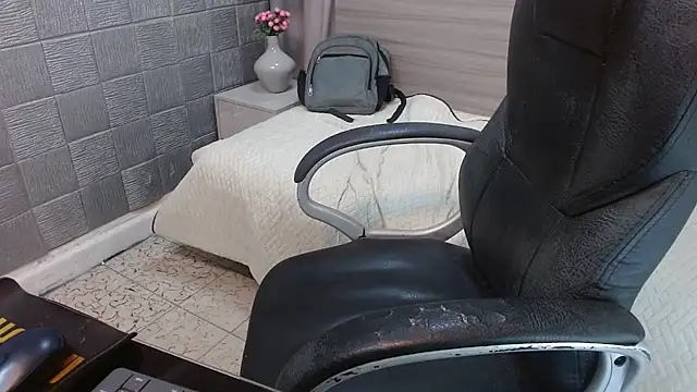 JackSwan18 live sex cam