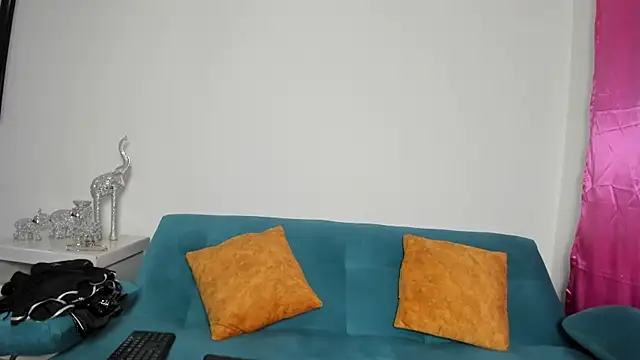 Victoria_Jonness live sex cam