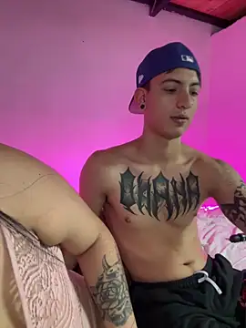 aliensexy live sex cam