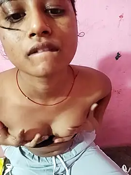 Aa-y-e-sha-Ju-l-ka's web cam