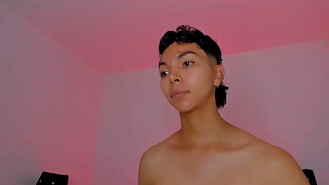 xhenisa_ live sex cam