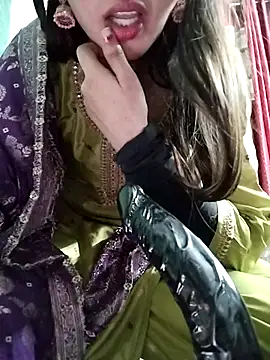 Noor_Darliing live sex cam