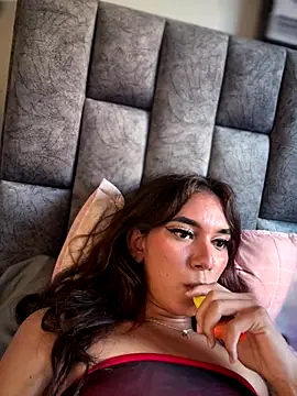 Nikol_Rang__ live sex cam