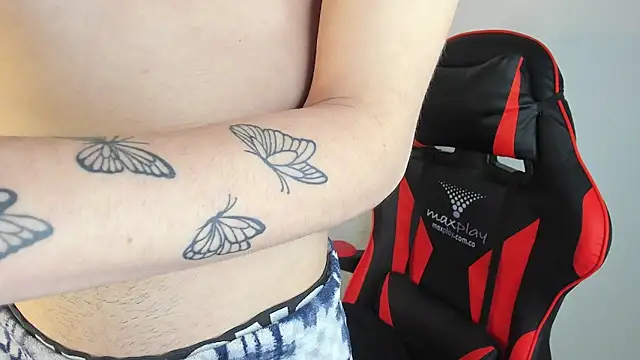 divine_philp77 live sex cam