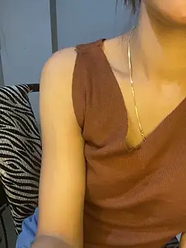 LOVELY_BABYJI's cam snapshot