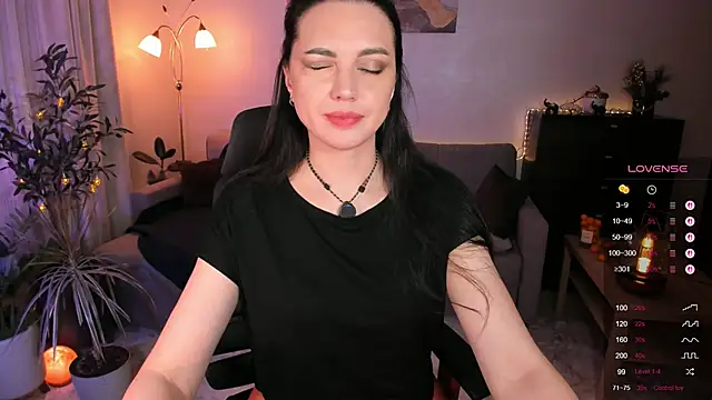 Viki_Bellson's cam snapshot