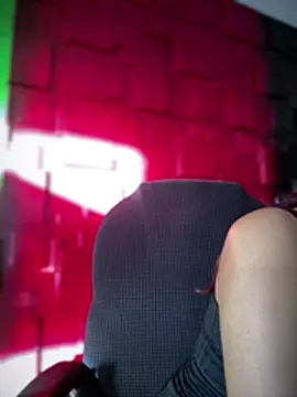 Emily-teen's cam snapshot