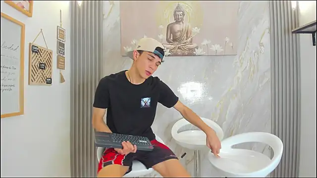 BOYS_OF_MILAMBER's cam snapshot