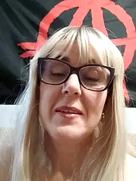 Amelialove42's cam snapshot