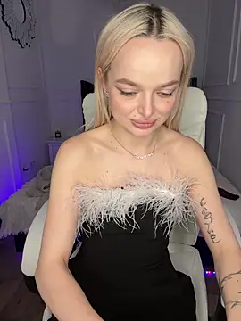 miss_blondiee live sex cam
