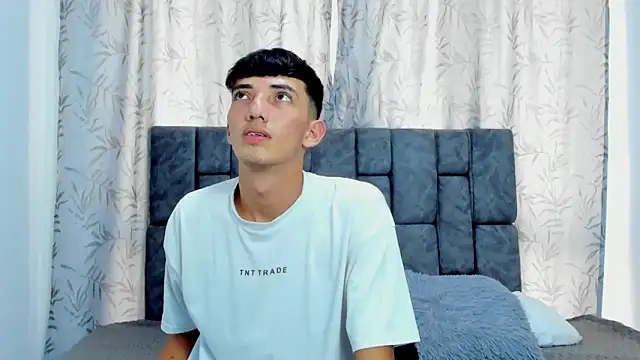 Maikol_Ortiz live sex cam