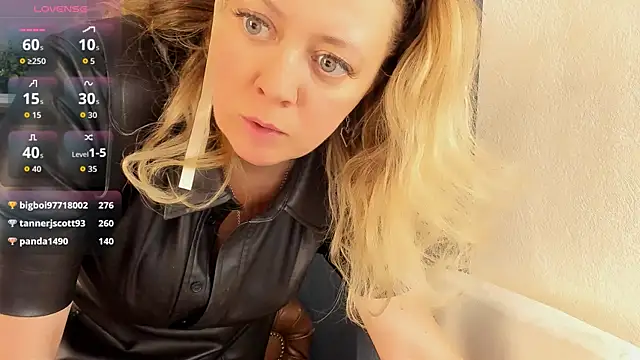 JessicaFoxie's cam snapshot